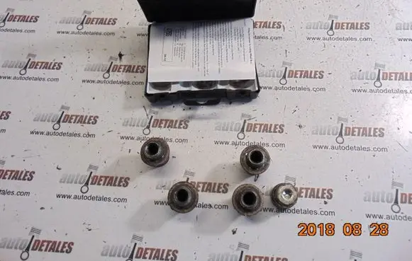 Toyota Avensis T250 Anti-theft wheel nuts and lock 0009003005B