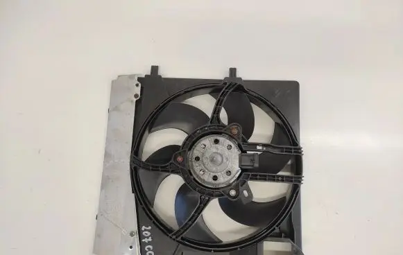 Peugeot 207 CC Radiator cooling fan shroud 9653804080
