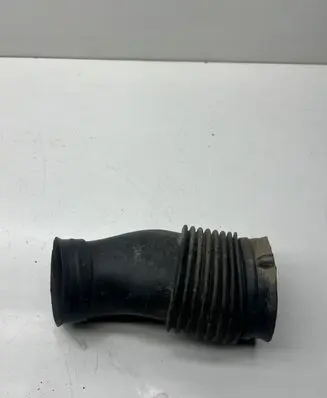 Opel Vectra C Air intake hose/pipe 9177104
