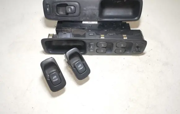 Volvo S80 Electric window control switch 9467626 9467627 9476695