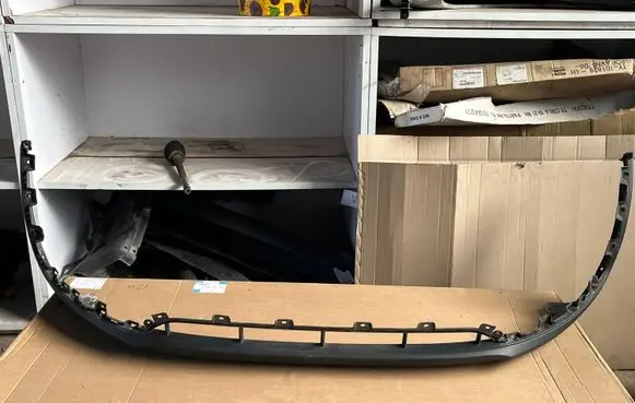 KIA Sportage Front bumper lip 865123U000