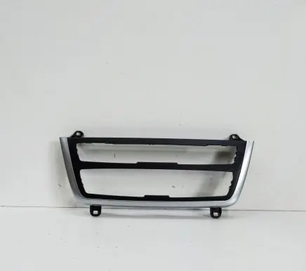 BMW 3 F30 F35 F31 Radio/GPS head unit trim 9239261