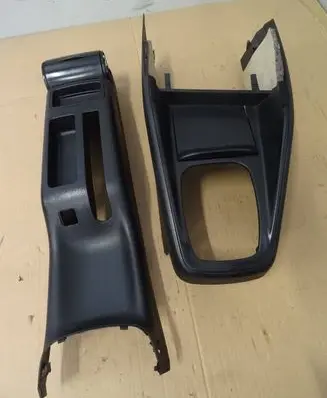 Volkswagen Golf IV Center console