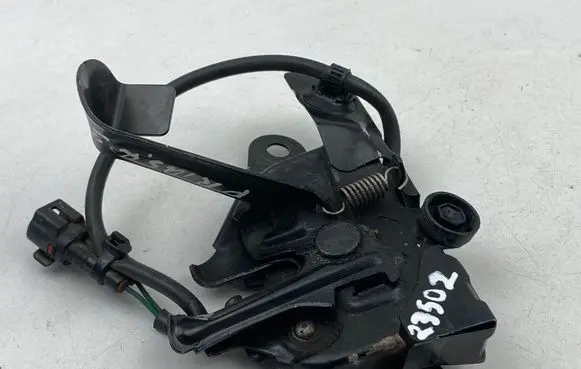 Toyota Prius xw60 Engine bonnet/hood lock/catch