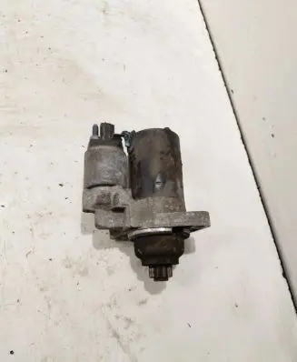 Volkswagen Golf V Starter motor