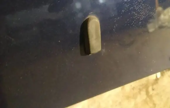 Volkswagen PASSAT B4 Windshield washer spray nozzle 