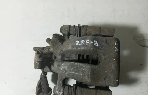 Opel Zafira B Rear brake caliper