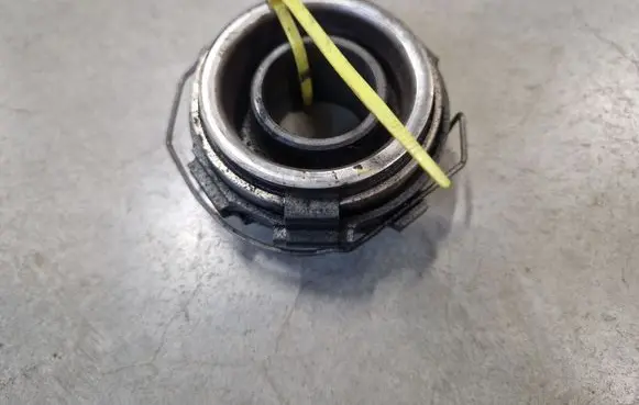 Isuzu D-Max clutch release bearing 