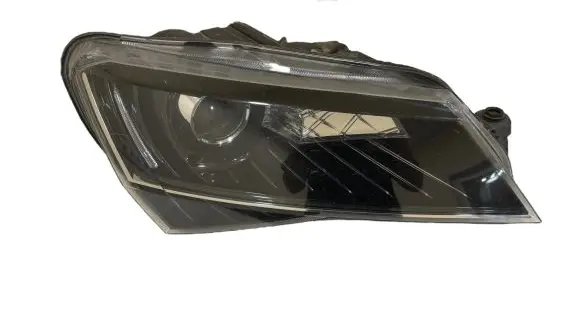 Skoda Superb B8 (3V) Headlight/headlamp 3V1941016B 1ZS01193926