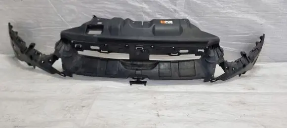 Ford Focus Front bumper mounting bracket BM51-17E778-AH