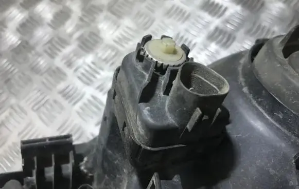 Hyundai Matrix Headlight level adjustment motor 