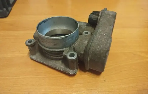 Opel Signum Throttle body valve 09403B5028 2.2i