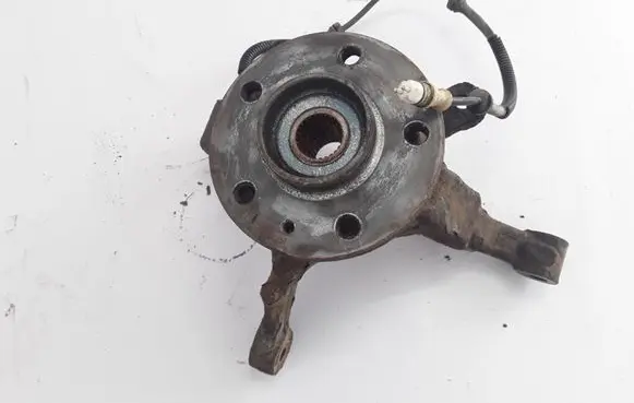 Renault Trafic II (X83) Front wheel hub