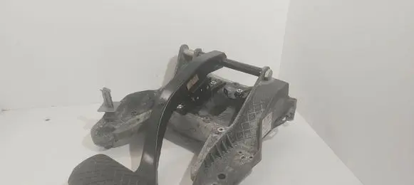 Volkswagen Touareg I Brake pedal 7L0723142B 7L0723031F