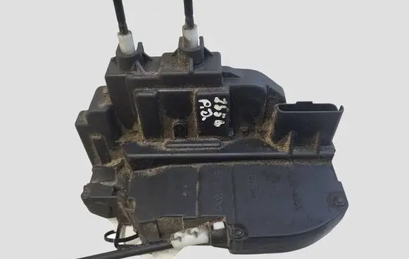 Nissan Murano Z50 Front door lock