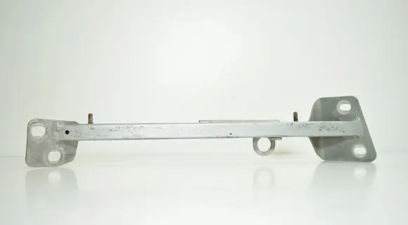 Audi A8 S8 D3 4E Fender mounting bracket 4E0805463F