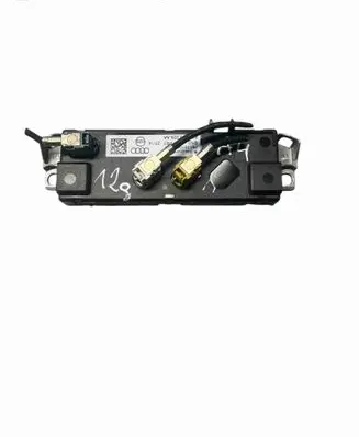 Audi A4 S4 B8 8K Aerial antenna amplifier 8K5035225AA