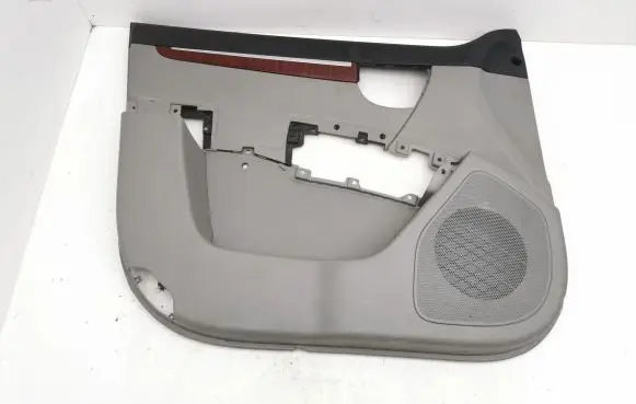 Hyundai Santa Fe Front door card panel trim