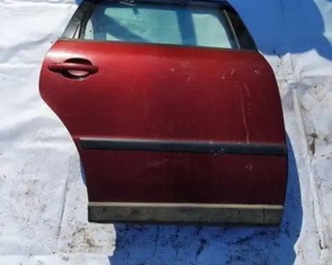 Volkswagen PASSAT B5 Rear door vysnines