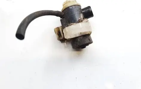Honda FR-V Windscreen/windshield washer pump