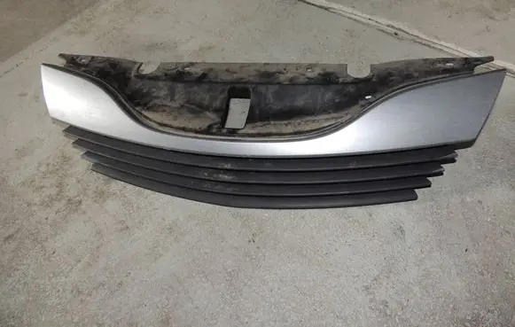 Renault Laguna II Front grill 42114