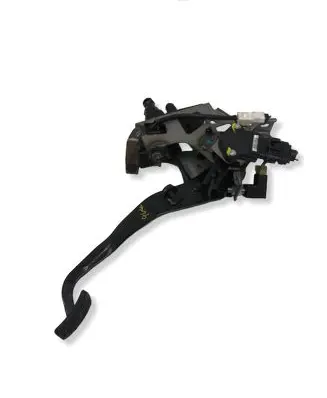 Hyundai i40 Clutch pedal 328023Z200