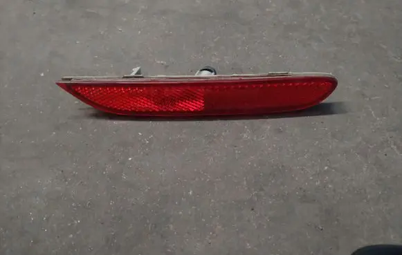 Nissan Leaf I (ZE0) Rear tail light reflector 25023005