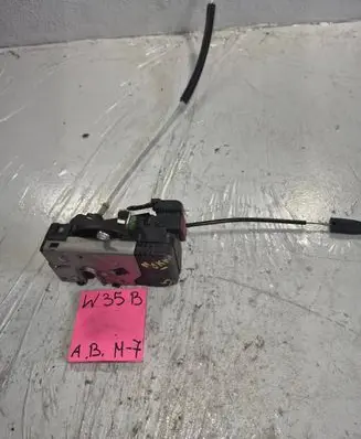 Opel Astra G Front door lock 1J0909608
