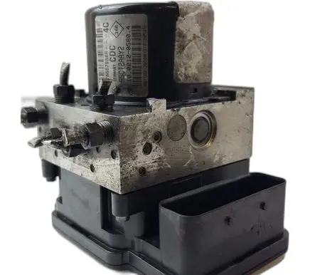 Renault Megane III Master brake cylinder 476607984R 10.0212-0580.4 28.5611-3603.3