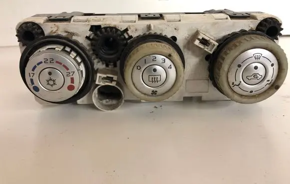 Mitsubishi Colt Climate control unit 69667301