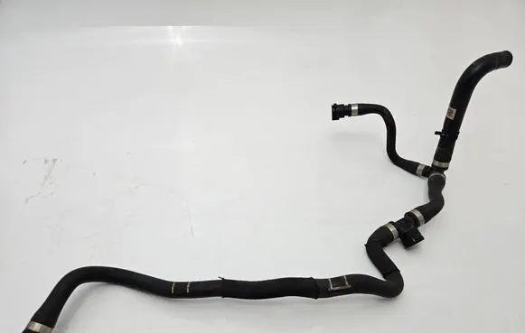 Mini One - Cooper F56 F55 Engine coolant pipe/hose 8512237