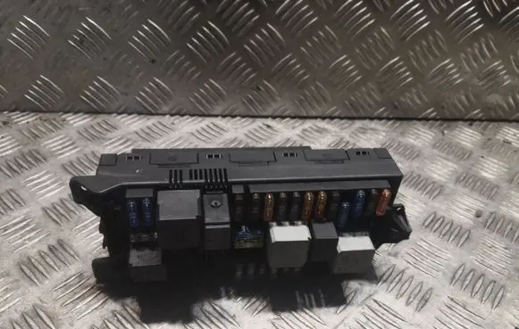 Mercedes-Benz E W211 Fuse box set 2115459001 A2115459001