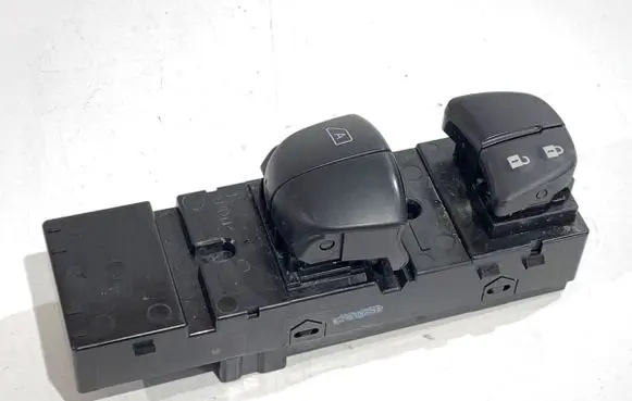Nissan Micra K14 Electric window control switch 