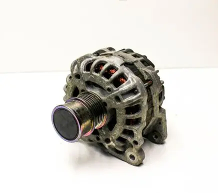 Skoda Octavia Mk3 (5E) Generator/alternator 04E903015A