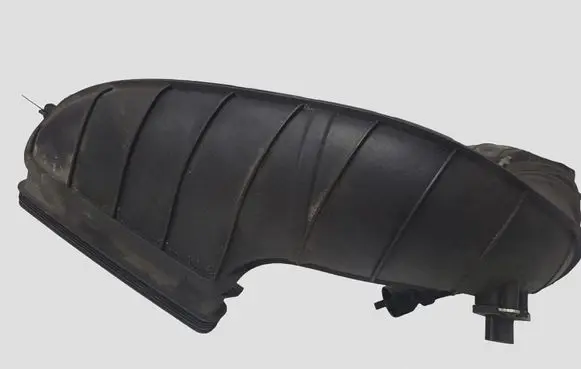 BMW X5 E70 Air intake duct part 13717812264 7812264 781205907