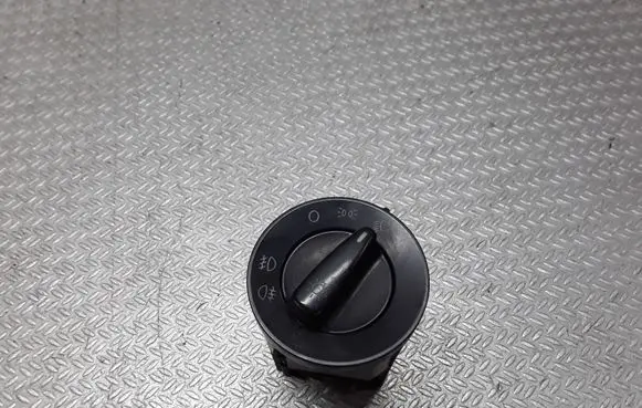 Volkswagen PASSAT B5 Light switch 1C0941531A