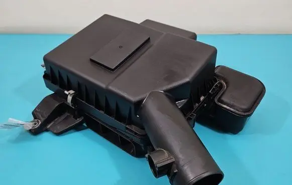Air filter box