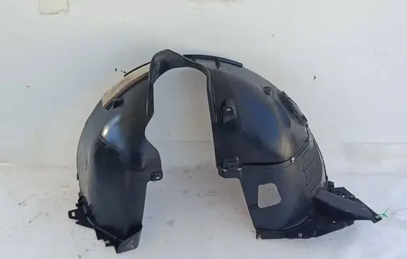 Volkswagen T-Roc Front arch 2GA809957