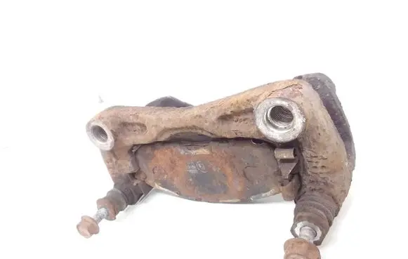Nissan Pulsar Front Brake Caliper Pad/Carrier 