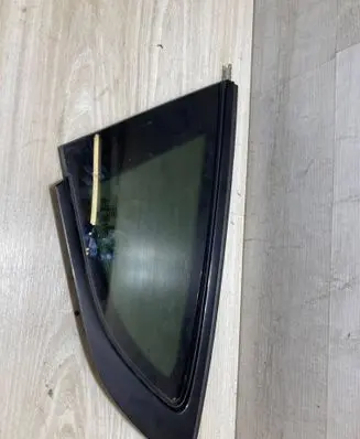 Audi A5 Rear side window 8w8845297c