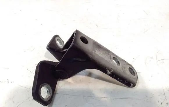 Mitsubishi Outlander Front door upper hinge