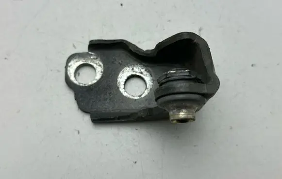 Ford Mustang VI Front door lower hinge 