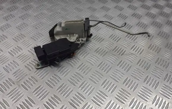 Opel Agila A Front door lock