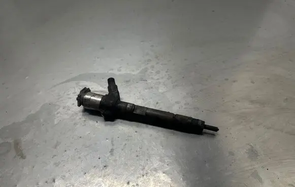 Mitsubishi Outlander Fuel injector 1465a353
