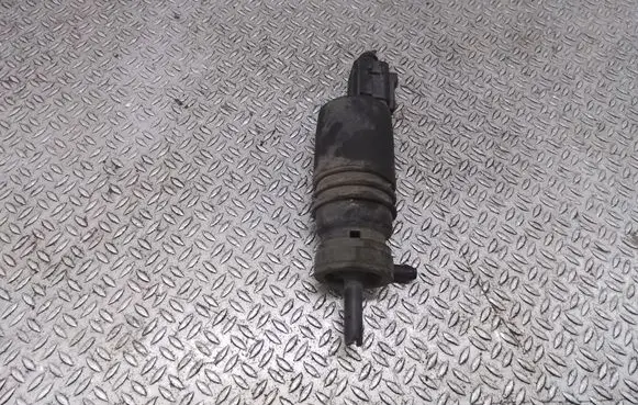 Volkswagen Phaeton Windscreen/windshield washer pump