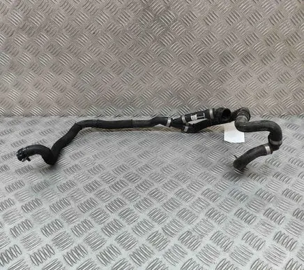 Engine coolant pipe/hose