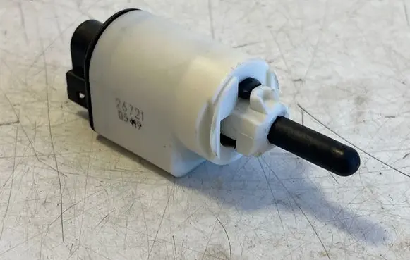 Opel Vivaro Brake pedal sensor switch 9813503180