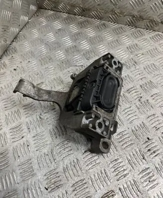 Seat Leon (5F) Engine mount bracket 5Q0199262BH