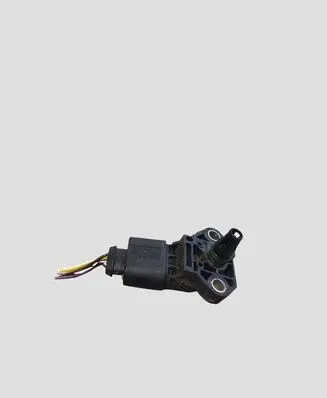 Volkswagen PASSAT B7 Air pressure sensor 0281002977 03G906051E