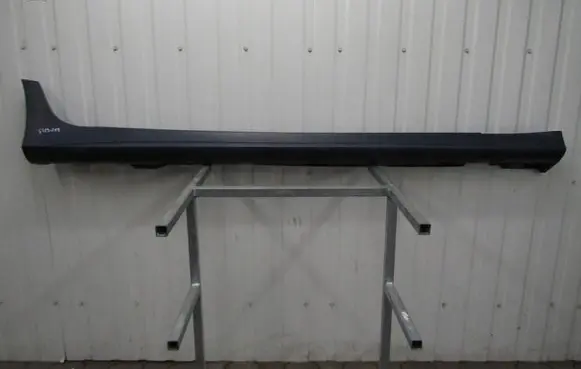 Mercedes-Benz C AMG W202 Front sill (body part) A2576907401